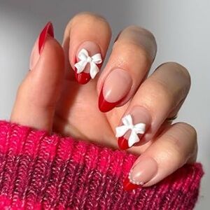 glamnetic 𖤓 "ruby ribbons" press on nails.